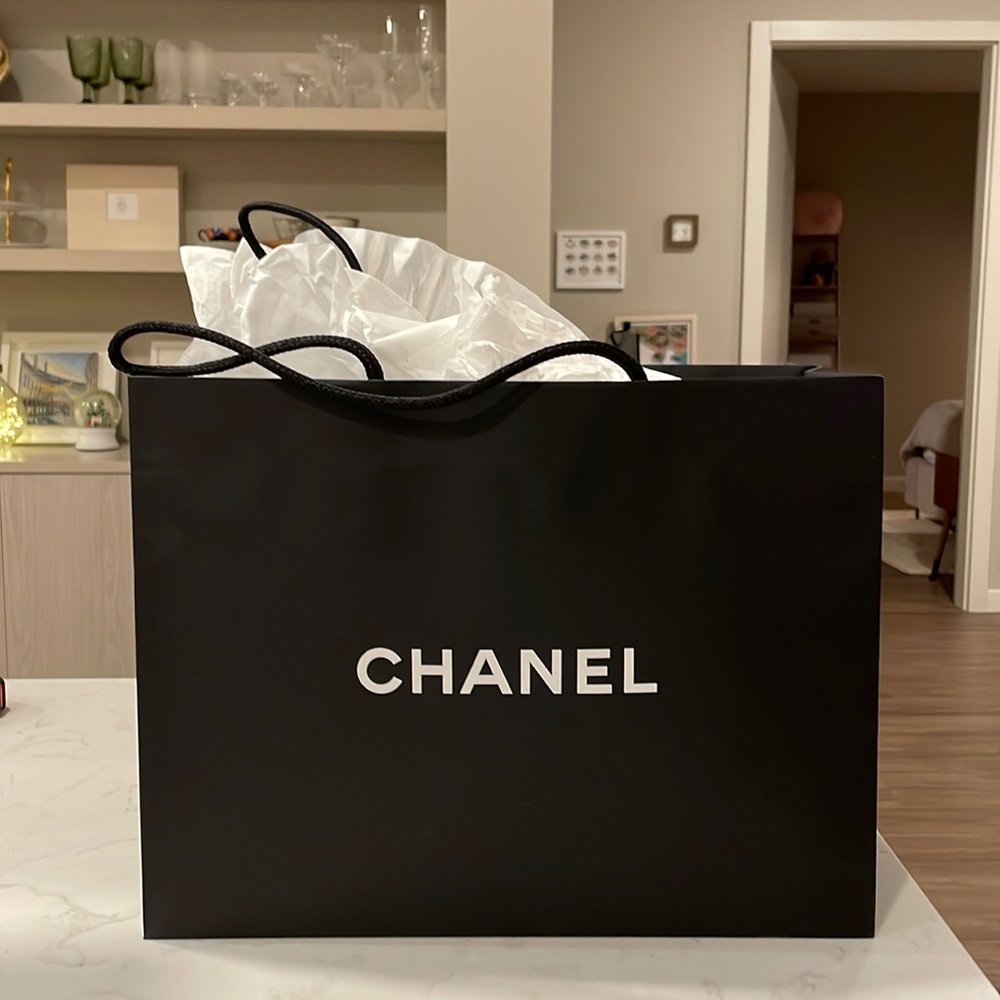 Chanel shopping bag